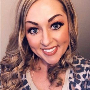 Meet your Posher, Christi